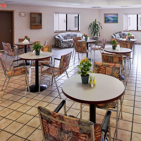 America'S Best Value Inn La Crosse Bagian luar foto