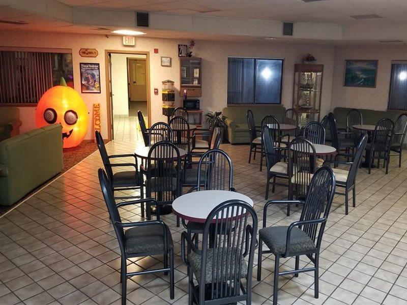 America'S Best Value Inn La Crosse Bagian luar foto