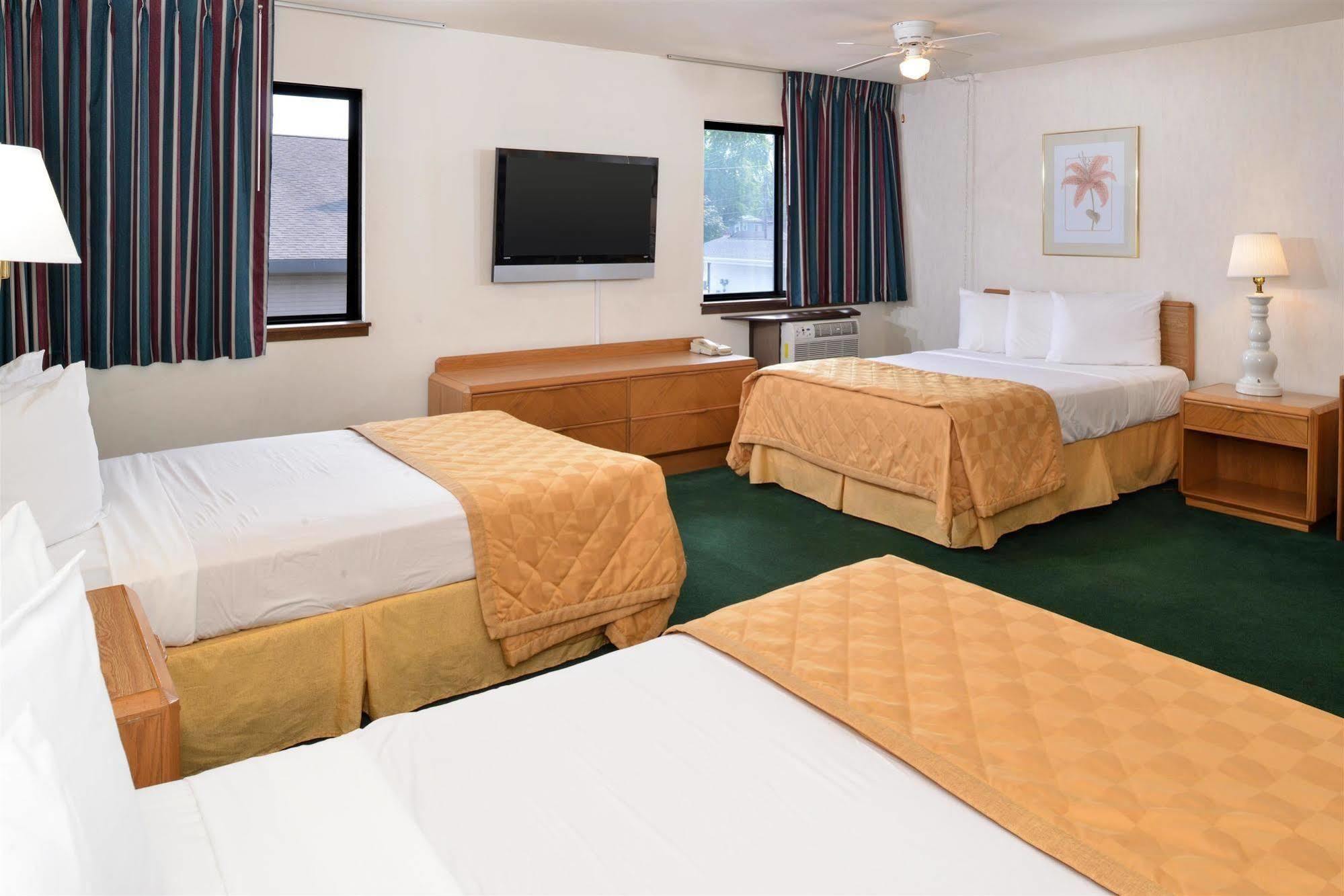 America'S Best Value Inn La Crosse Bagian luar foto